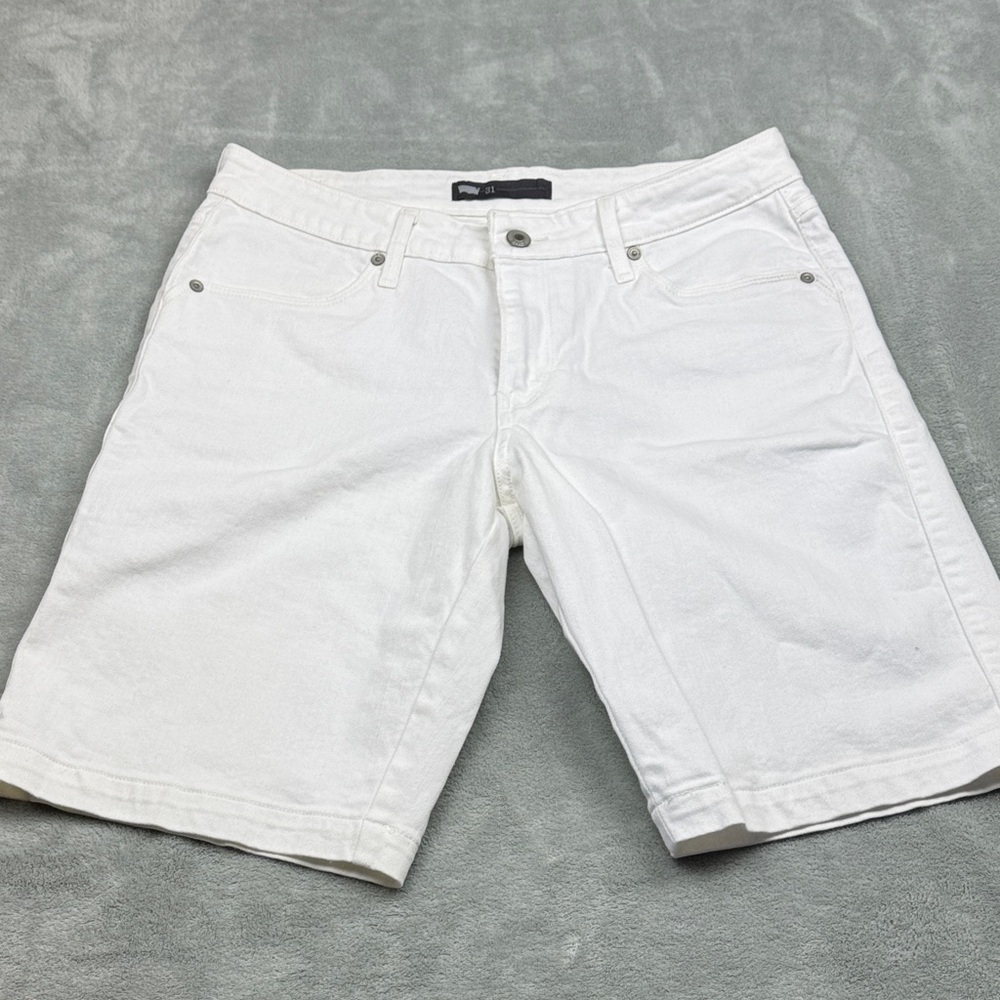 Levi's Women’s Stretch White Bermuda Jean Shorts 31